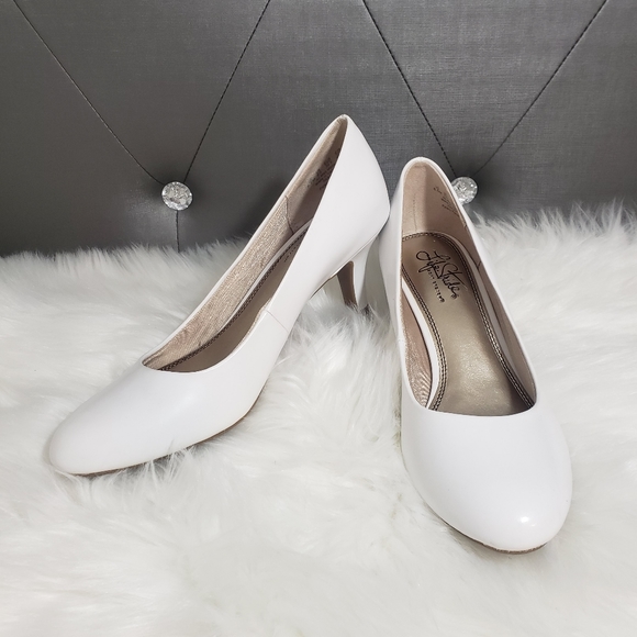 Life stride White comfortable heels - Picture 2 of 14